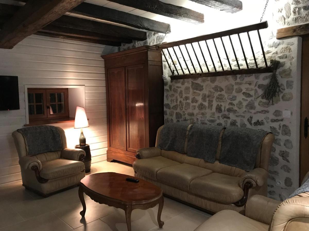 Gite De L'Homme Blanc Soizy-aux-Bois Luaran gambar
